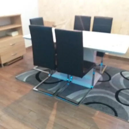 Apartman Iza Delte -nana * بودغوريتْسا